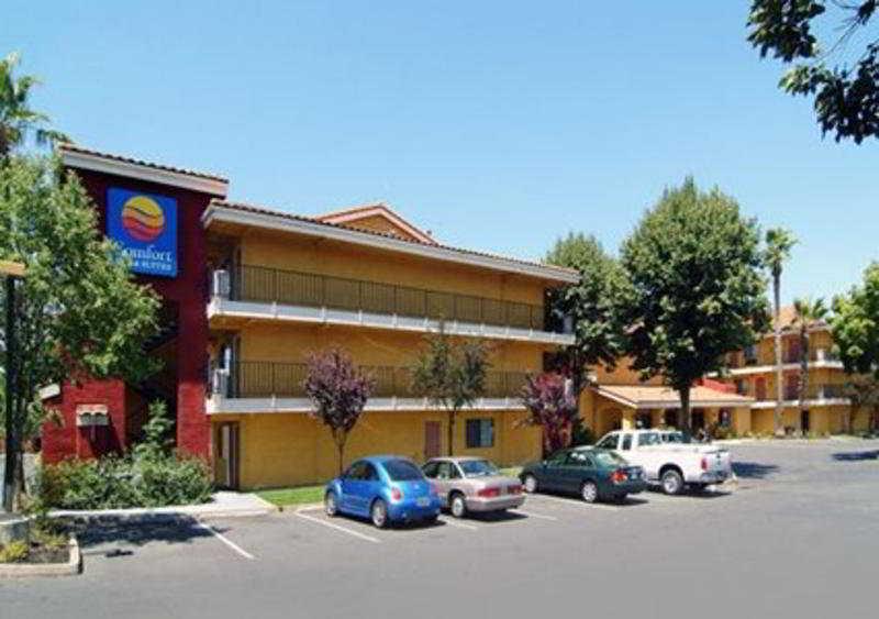 Comfort Inn&Suites Rancho Cordova-Sacramento Exterior foto