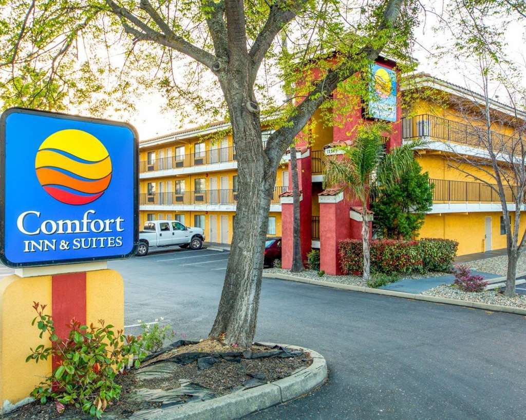 Comfort Inn&Suites Rancho Cordova-Sacramento Exterior foto